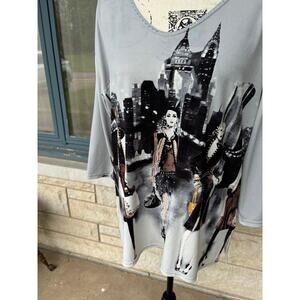 Valentina fashionistas cityscape novelty blouse